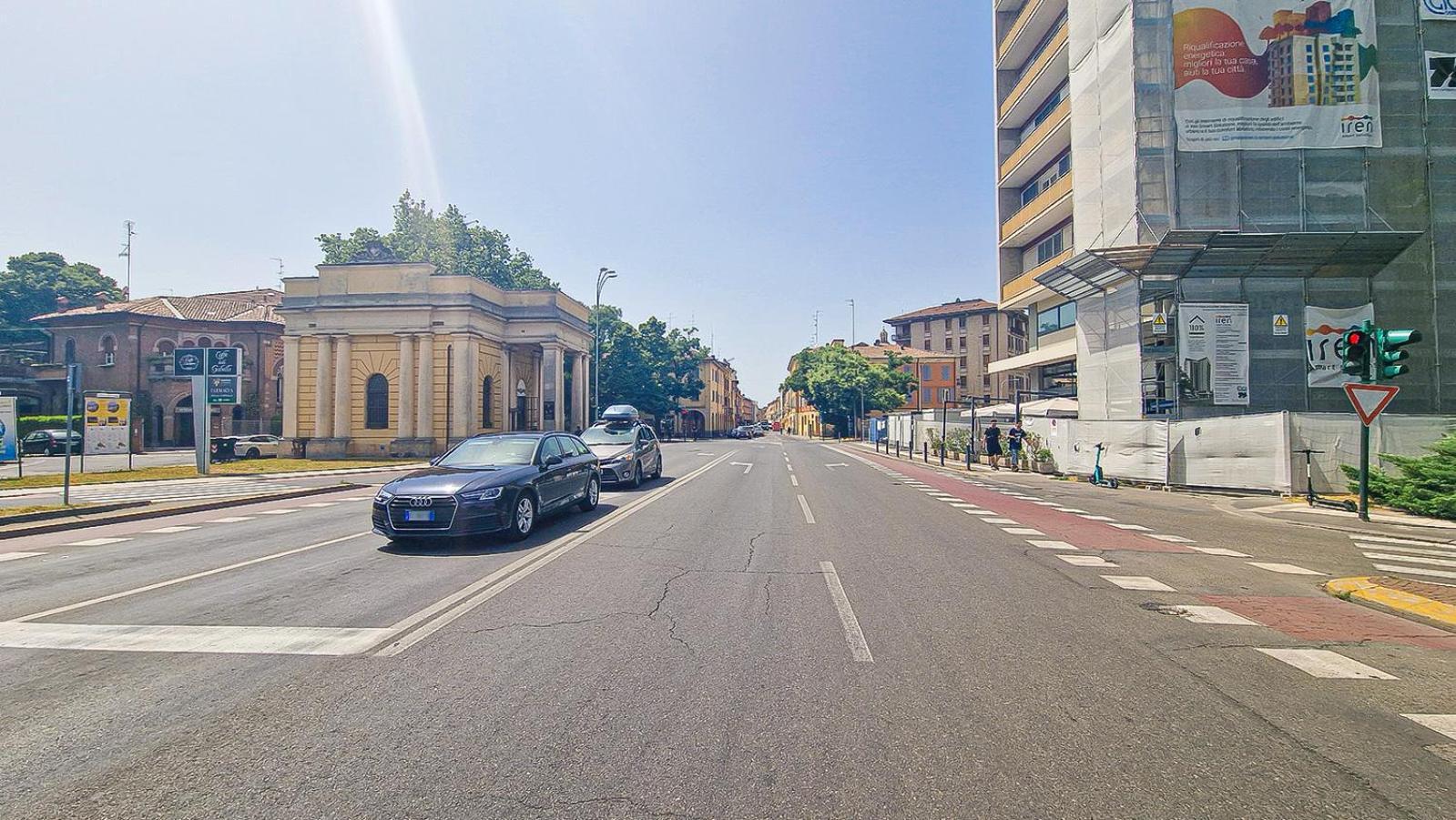 Alle Porte Del Centro - Guest House - Reggio Emilia - Ingresso Centro Storico - Parcheggio Gratuito Dış mekan fotoğraf